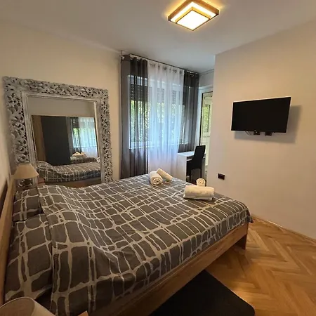 Evelyn Rijeka